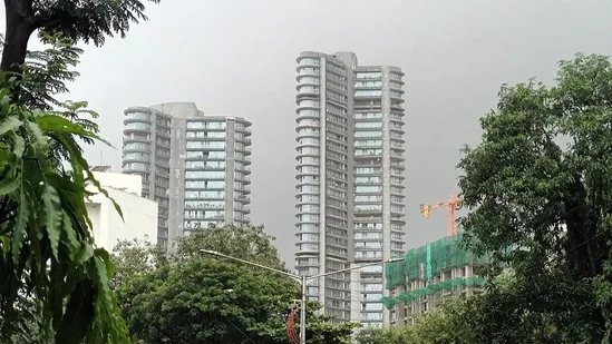 Borivali: Luxury 4 BHK apartment sold for ₹14 crore.