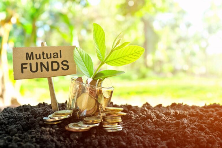 Indian mutual funds' AUM hits ₹68.08 lakh crore