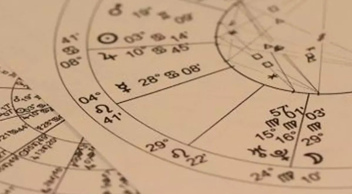 astrology apps, mental health India, AstroTalk, therapy alternative, emotional support, wellness tech, Indian culture, mental health stigma, digital therapy, online astrology