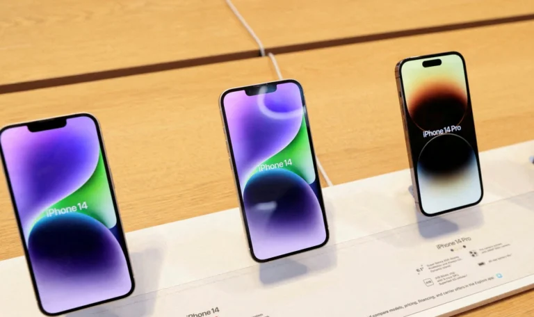 apple shifts to india, iphone manufacturing, trump tariffs, Iphone in India