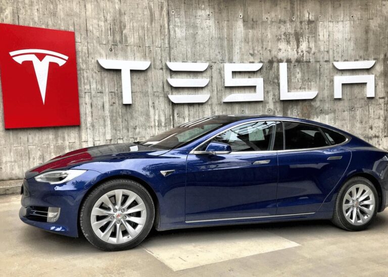 Tesla hesitates to manufacture in India, Mercedes and Hyundai ready to