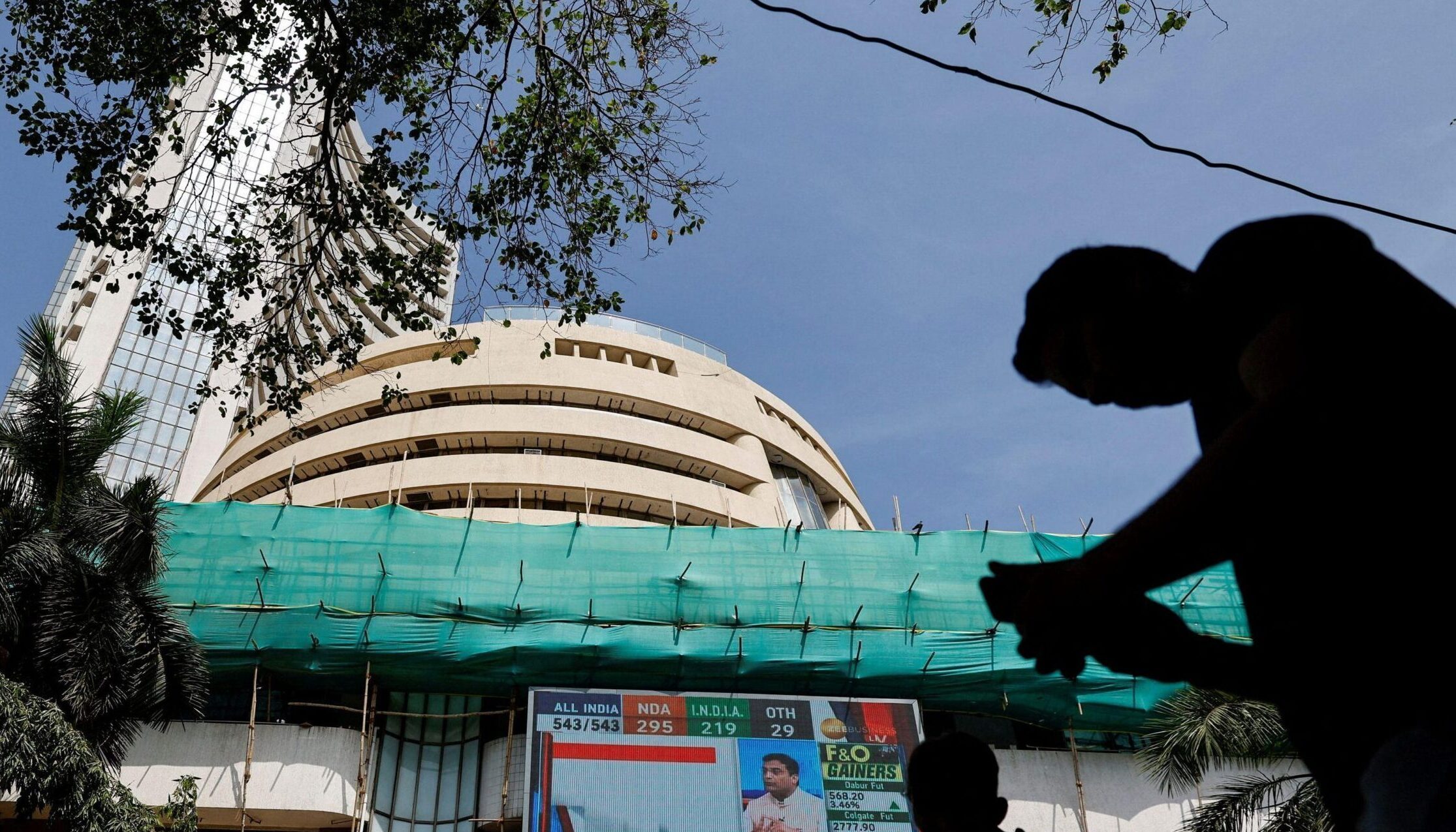 small cap stocks India, debt-free small cap companies, Aeroflex Industries stock, Garuda Construction stock, high ROCE stocks India, small cap investment 2025, India stock market news, zero debt companies India, small business success stories, Indian investors news, Ashish Kacholia portfolio, Utpal Sheth stock picks