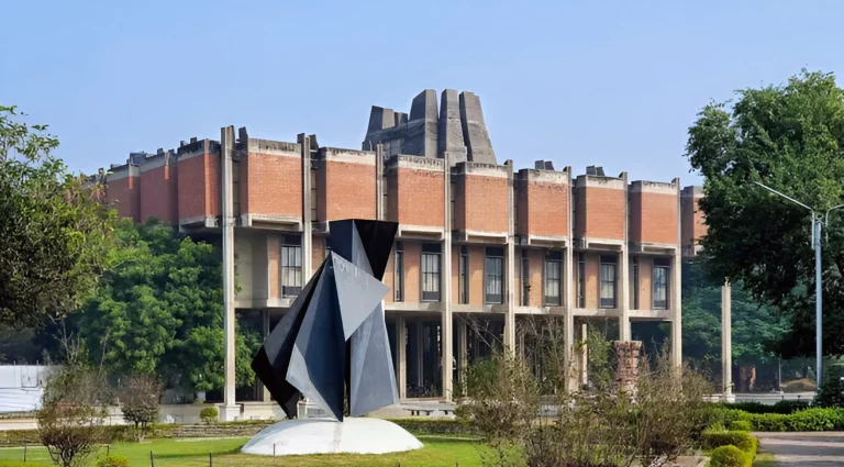 IIT Kanpur, UpStart 2025, Startup India, Entrepreneurship Cell, Startup Competition, Indian Startups, Venture Capital, Delhi NCR, Hyderabad, Bengaluru, Mumbai, Innovation, Startup Mentorship, IIT Events