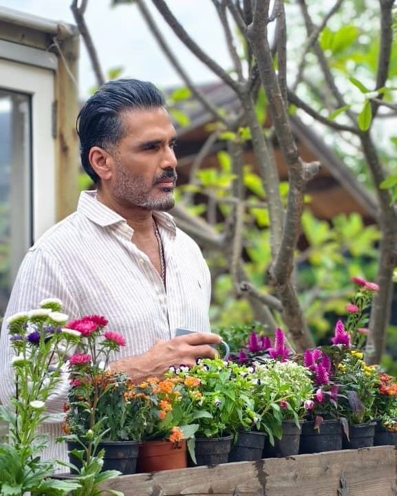 suniel shetty