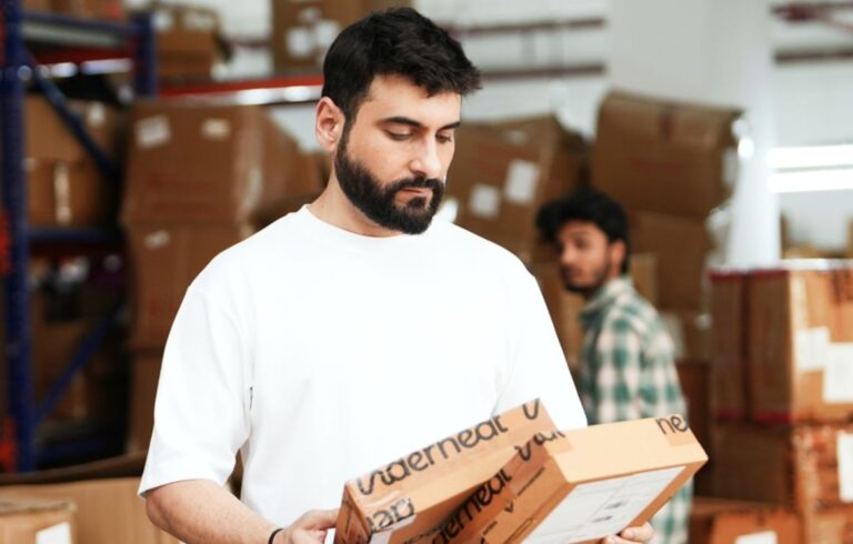 Underneat.in, Vimarsh Razdan, lingerie brand India, D2C startups, bra sizing, fashion ecommerce, customer trust, product redesign, Indian startup story, business leadership