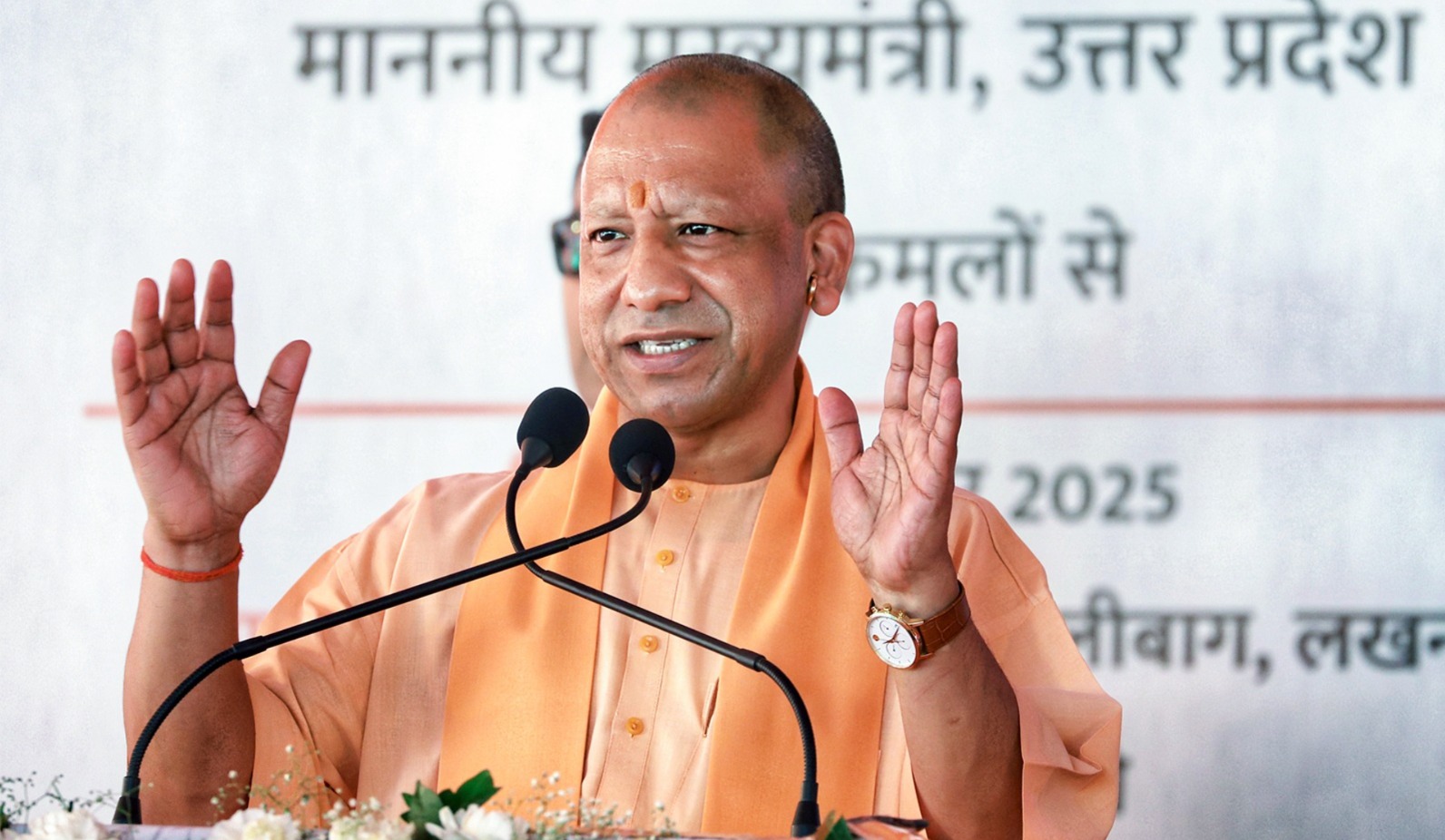 Yogi Adityanath, Uttar Pradesh news, UP data centres, UP startups, electronics manufacturing UP, Noida tech hub, YEIDA investments, India semiconductor push, IT exports UP, Ascendants India