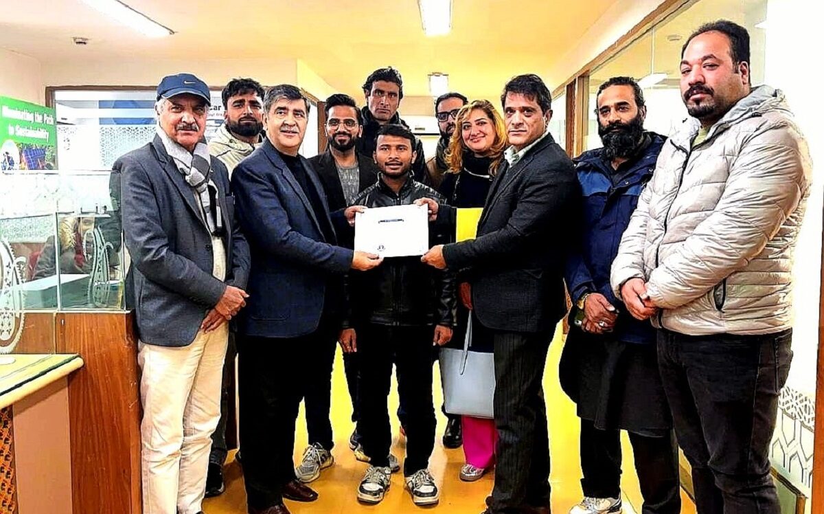 Kashmir startups, J&K Bank, Startup Kashmir, startup funding India, business loans Kashmir, entrepreneurship in Kashmir, Srinagar news, Kashmiri entrepreneurs, financial support startups, bank financing India