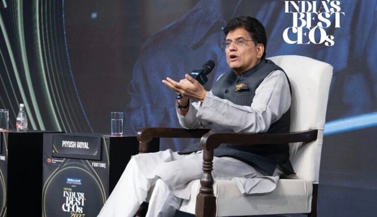 Piyush Goyal, Indian startups, Swadeshi capital, startup funding India, early-stage funding, Indian corporates, Mumbai event, Commerce Ministry, entrepreneurship India, domestic capital India