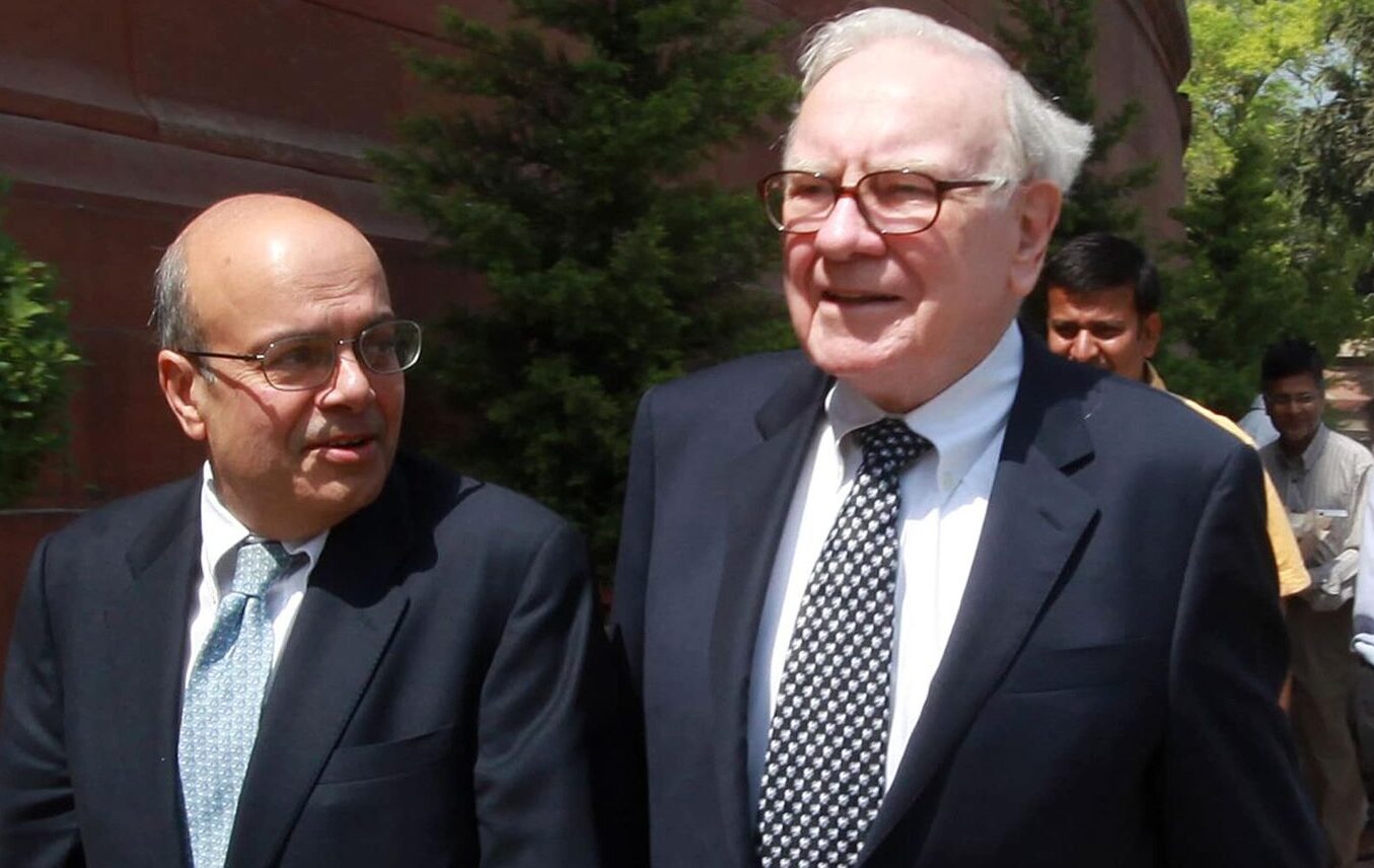 Ajit Jain, Berkshire Hathaway, Warren Buffett, Insurance Float, Indian-Origin Executives, Global Finance, Reinsurance, Business Leadership, Long-Term Investing, Corporate Success Stories