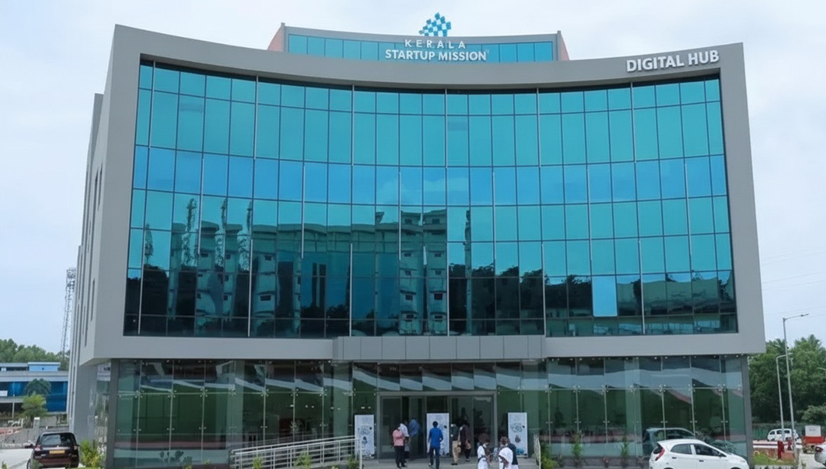 Kerala startups, KSUM, UAE investment, feeder fund, startup funding India, Huddle Global 2025, Kerala Startup Mission, NRI investment, Indian startup ecosystem